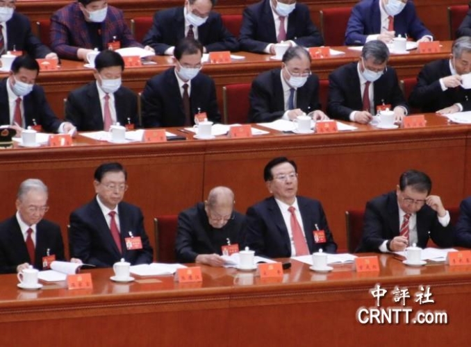 中共最高龄前常委宋平亮相二十大