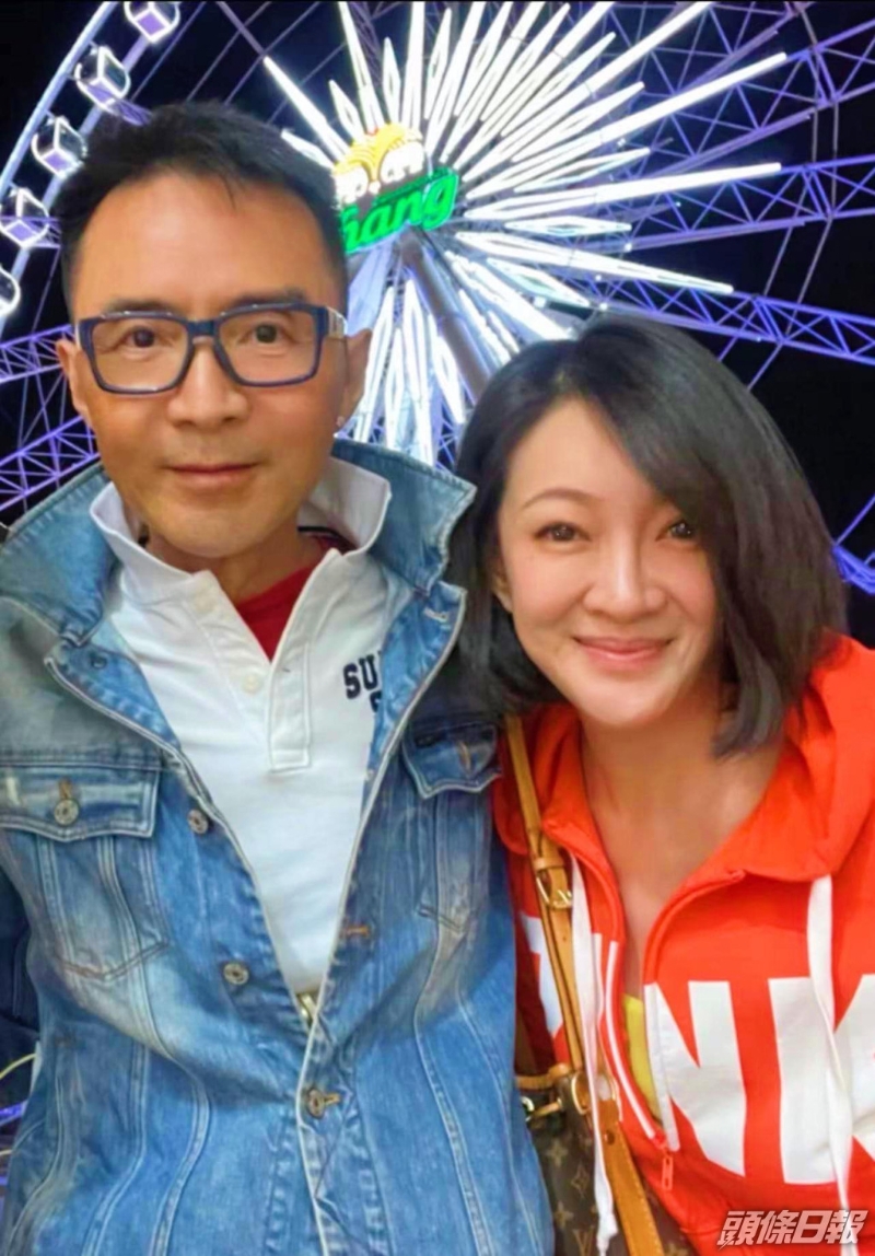 日前林利夫妻同游泰国，林利更sweet留言：「促进感情的旅程，脱离是非。」