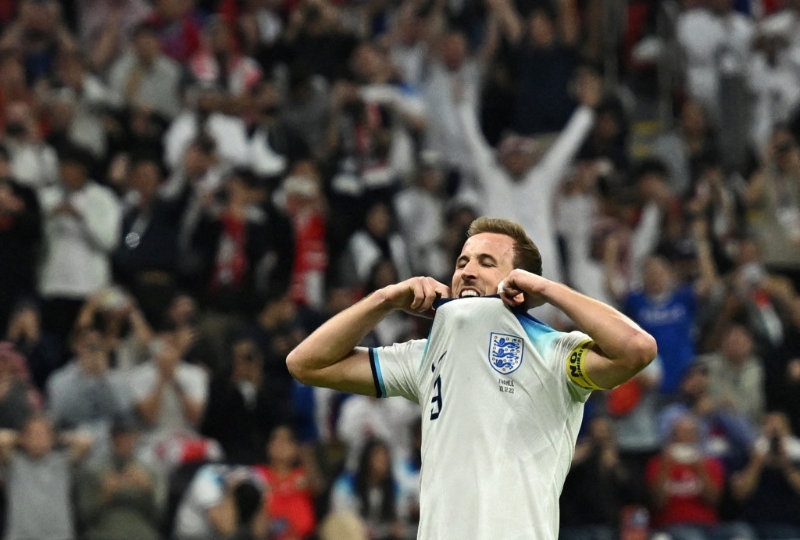 2022-12-10T212748Z_1327910036_UP1EICA1LRBEE_RTRMADP_3_SOCCER-WORLDCUP-ENG-FRA-REPORT
