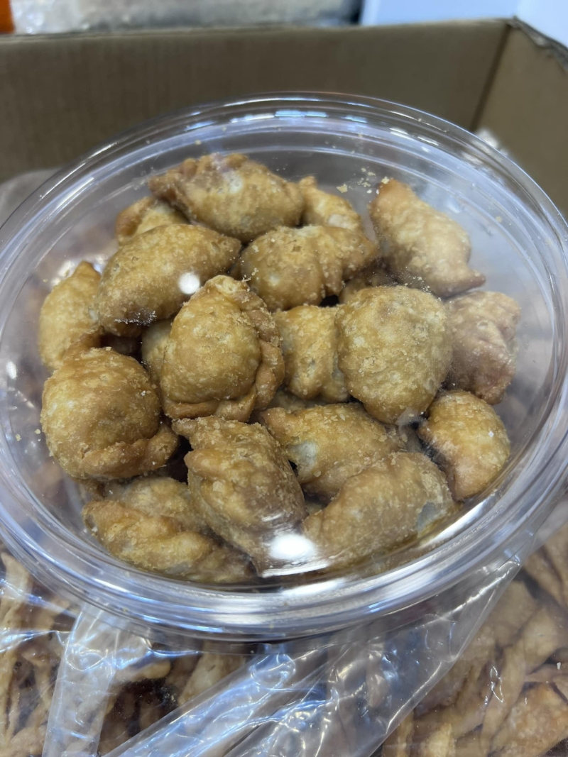 卓越食品餅店自製油角、煎堆、芋蝦、蛋散等多款傳統賀年食品。 （圖片來源：卓越食品餅店FB）