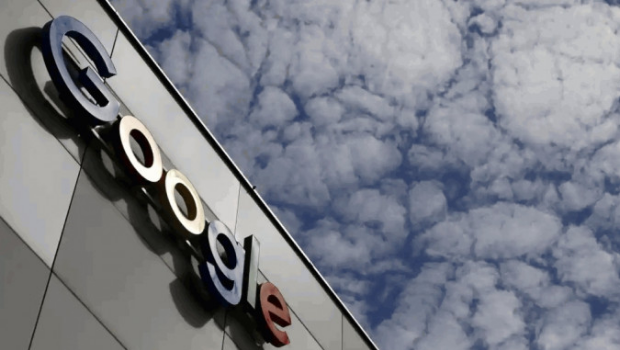 Google AI聊天机器人“答错问题”，母公司股价蒸发千亿美元