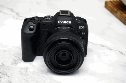 Canon EOS R8|轻量级全片幅无反相机，机身461g旅拍轻装上阵