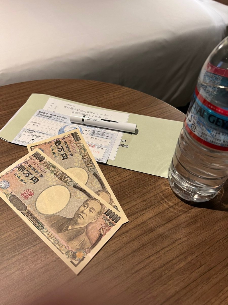 乘客表示抵达航空公司安排的酒店,获2万日元津贴。
