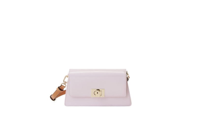 Zoe粉红色Vacchetta皮革迷你手袋/$3,660/Furla。
