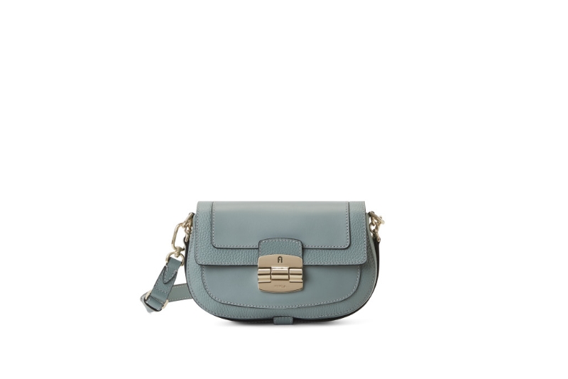 Club 2斜揹袋/$4,360/Furla。