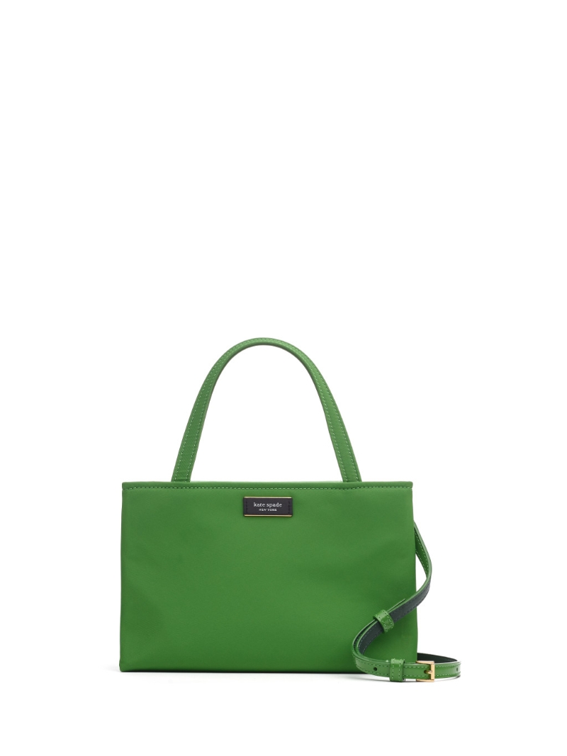 Sam Icon尼龙手袋/$2,500/kate spade New York。