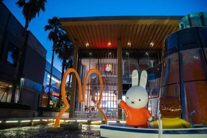 樓高2層的店子劃分為零售、美食、派對及打卡不同區域,是Miffy「粉絲」朝聖的最近朝聖地。