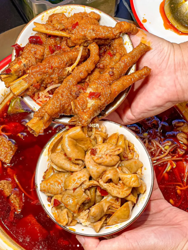 招牌肥肠爪爪 招牌肥肠爪爪