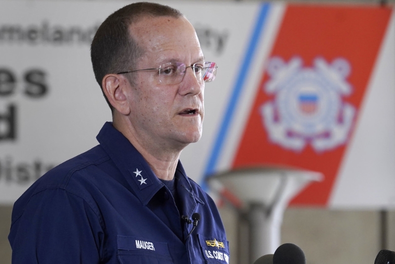 美国海岸警卫队官员 美国海岸警卫队官员