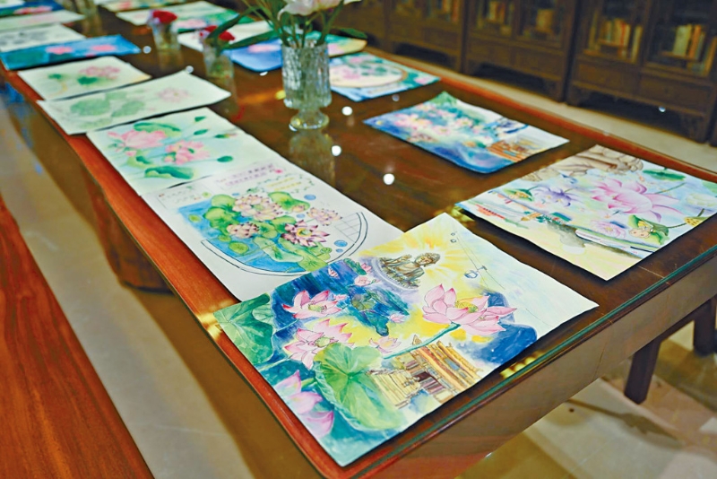 2023香港荷花展學童繪畫比賽的作品,將於荷花展舉行期間,在寶蓮禪寺大會堂展出。