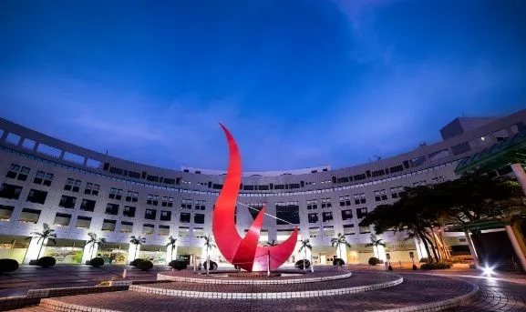 内地大学势头正猛，港校是否还值得读？