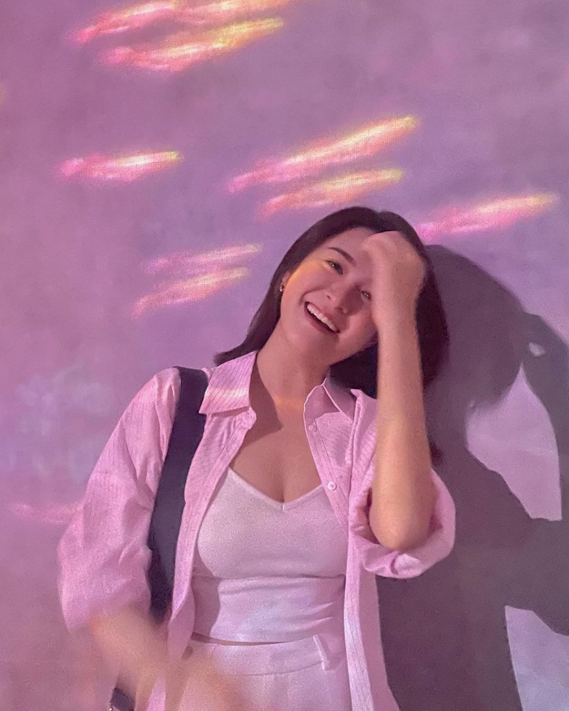 美照完全曝露了江嘉敏的优点，难怪她都发文表扬两位妹妹。
