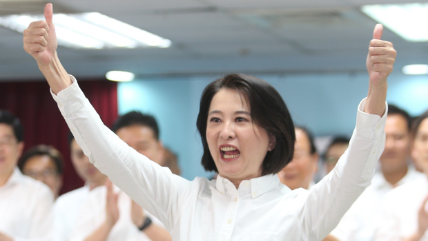 王鸿薇