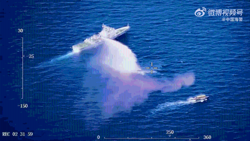中国海警公开水炮驱赶影片 中国海警公开水炮驱赶影片