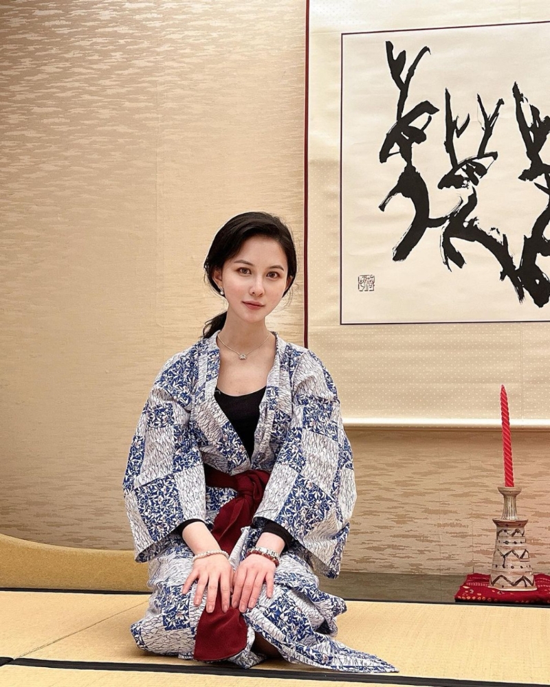 IG上的梁晶晶五官与平常见记者亦稍有分别。 IG上的梁晶晶五官与平常见记者亦稍有分别。