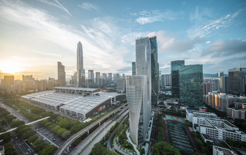 粤港澳大湾区的金融实力及高端人才居于世界前列 粤港澳大湾区的金融实力及高端人才居于世界前列