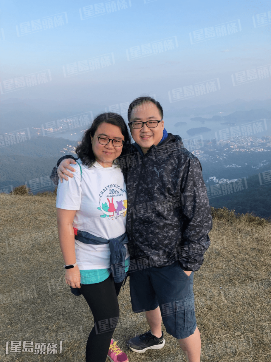 夫妇Phoebe及Alex减肥前,体重分别为177.6磅及222.4磅。 (相片由尚营坊注册营养师黄雅婷提供) 夫妇Phoebe及Alex减肥前,体重分别为177.6磅及222.4磅。 (相片由尚营坊注册营养师黄雅婷提供)