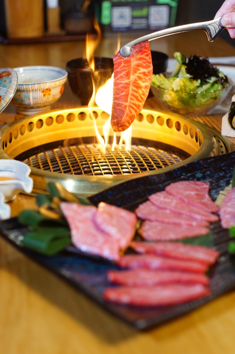 中秋惠顾日本人气烧肉名店Beefar's堂食,即可任食日本雪糕,也可以$68任饮无酒精饮品,又或以$88畅饮指定含酒精鸡尾酒及无酒精饮品。(B) 中秋惠顾日本人气烧肉名店Beefar's堂食,即可任食日本雪糕,也可以$68任饮无酒精饮品,又或以$88畅饮指定含酒精鸡尾酒及无酒精饮品。(B)