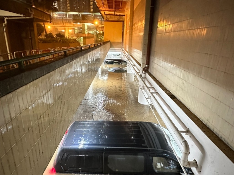 停车场水浸 停车场水浸