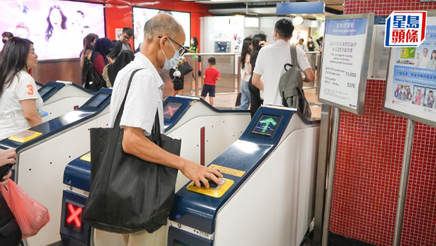 香港夜缤纷︱3海滨办市集，港铁推优惠，周三免费入马场