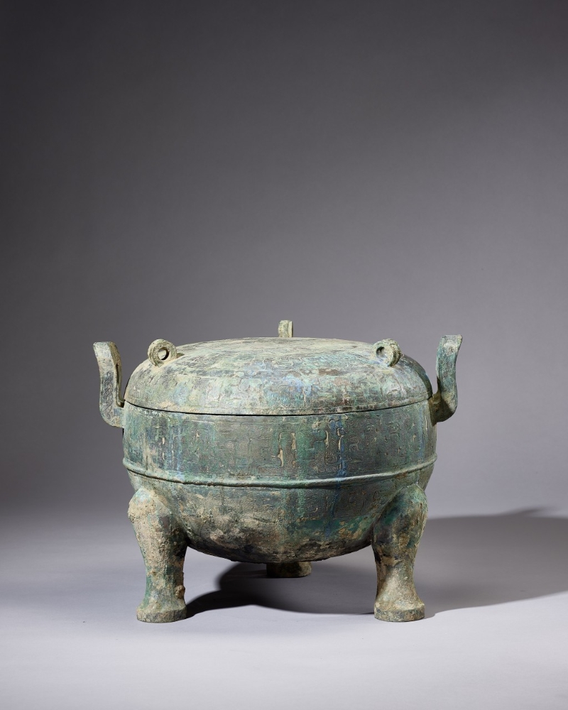 龙纹鼎,春秋时期(约公元前771年–公元前476年),青铜制。 (香港大学美术博物馆借展) 龙纹鼎,春秋时期(约公元前771年–公元前476年),青铜制。 (香港大学美术博物馆借展)