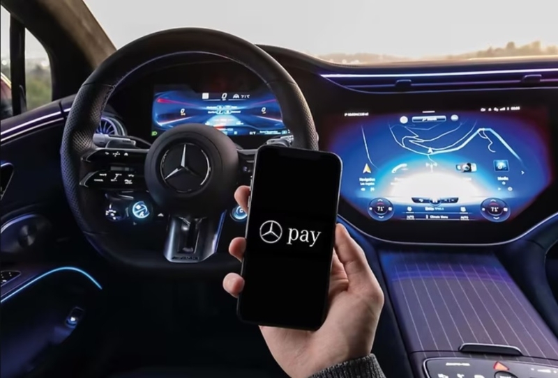使用指纹支付前,车主需把信用卡连结至Mercedes me帐户,同时启动车内的Mercedes Pay+功能。 使用指纹支付前,车主需把信用卡连结至Mercedes me帐户,同时启动车内的Mercedes Pay+功能。