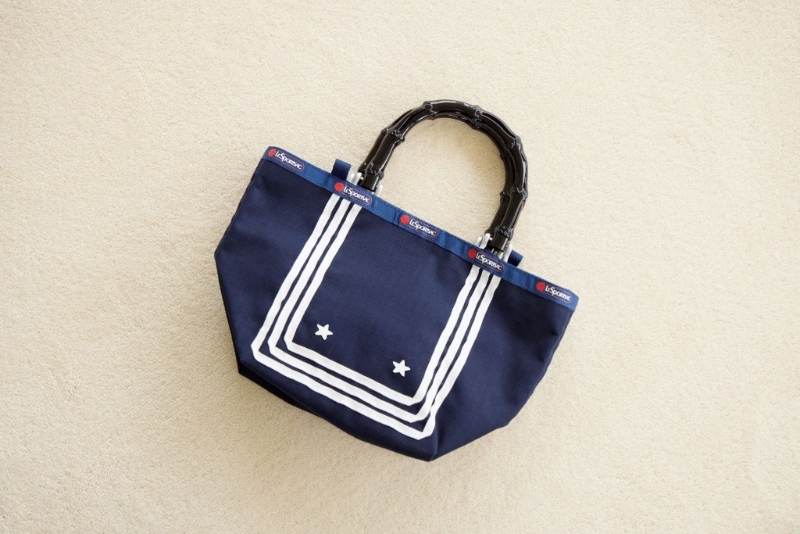 Sailor Tote、小型号$1,680、中型号$1,880、LeSportsac。