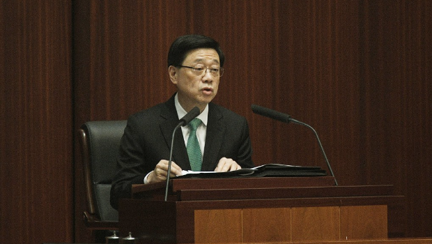 ​施政报告2023｜港股交投疲弱现信心危机？李家超：不要太过自己吓自己