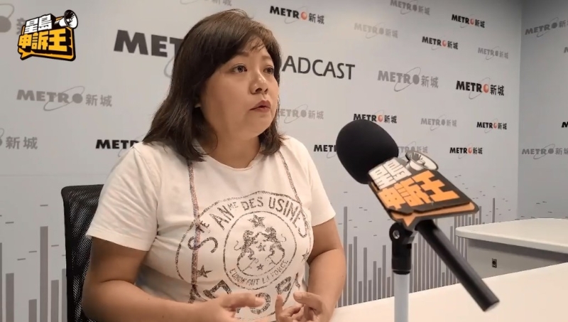 《星岛申诉王》联络正版胡孟青回应事件,她指自己虽然会评论全球投资市场,但不会怂恿别人只炒内地A股。 《星岛申诉王》联络正版胡孟青回应事件,她指自己虽然会评论全球投资市场,但不会怂恿别人只炒内地A股。