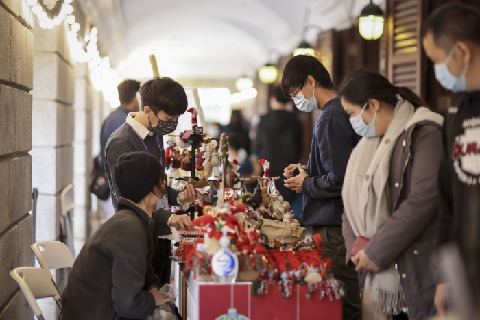 今年赤柱广场一反传统,以澳洲炎夏圣诞为主题。 今年赤柱广场一反传统,以澳洲炎夏圣诞为主题。
