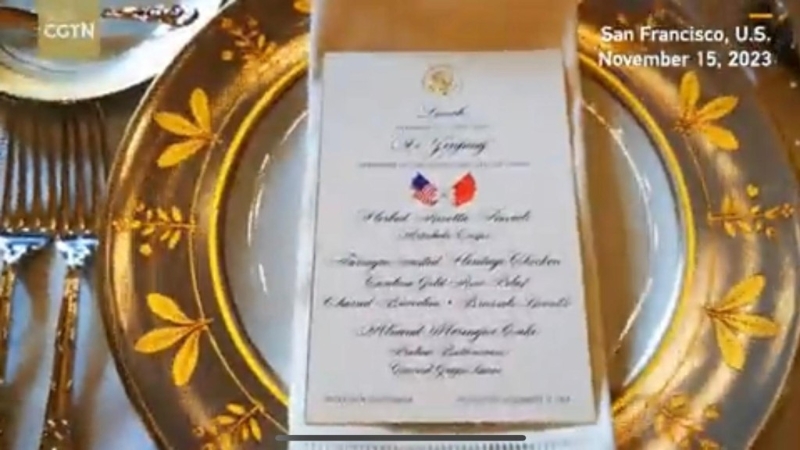 据白宫公布的菜单显示,由头盘到主菜一共五道菜,连同三款甜品。 据白宫公布的菜单显示,由头盘到主菜一共五道菜,连同三款甜品。