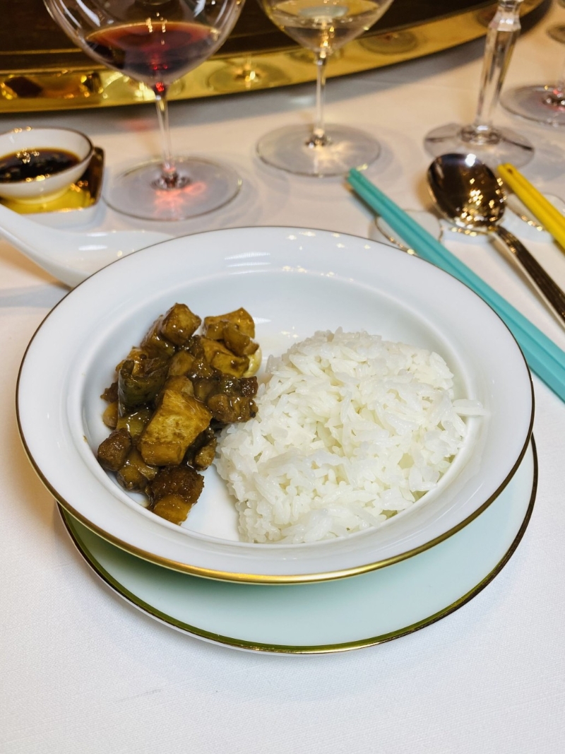 秘制椒酱肉伴丝苗白饭 秘制椒酱肉伴丝苗白饭