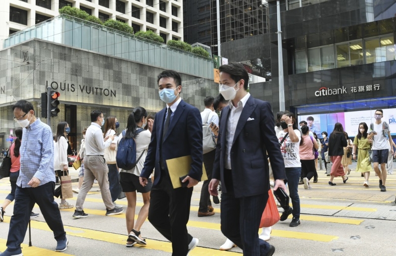华德士(Robert Walters)最新发布2024年「全球薪酬调查」显示,预计2024年香港的专业人士职位整体薪酬水平将维持不变,惟转工的加薪幅度仅有5%至10%。 华德士(Robert Walters)最新发布2024年「全球薪酬调查」显示,预计2024年香港的专业人士职位整体薪酬水平将维持不变,惟转工的加薪幅度仅有5%至10%。