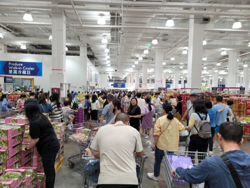 吸引众多港人北上消费 吸引众多港人北上消费