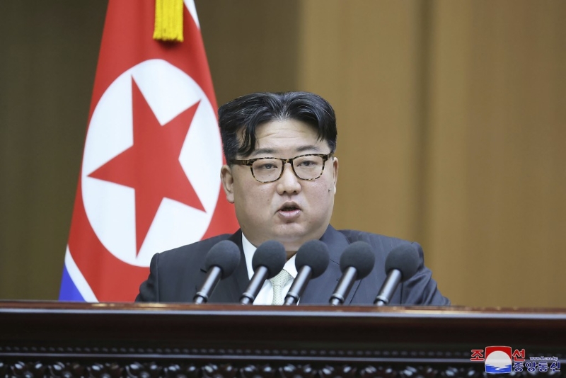 金正恩呼吁修改宪法,把韩国视为“头号敌国”。 美联社 金正恩呼吁修改宪法,把韩国视为“头号敌国”。 美联社