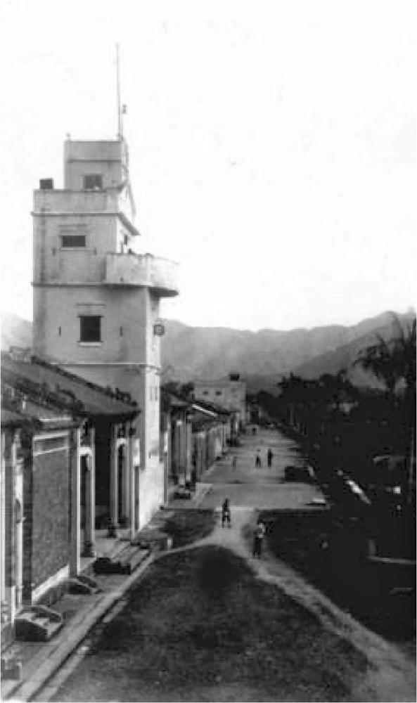 20世纪20年代的会同村“下横街”。 20世纪20年代的会同村“下横街”。