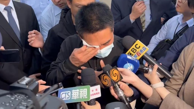 死者家属今日到金门处理亲人后事。 死者家属今日到金门处理亲人后事。