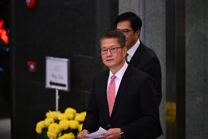 财政司司长陈茂波。 财政司司长陈茂波。