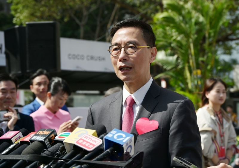 杨润雄提到，2018年个人游旅客占内地访港旅客人次的超过60%，是带动香港旅游相关行业的业务的重要力量。 资料图片
