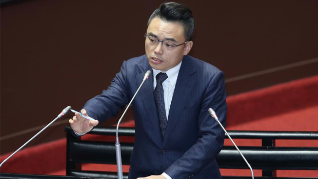 “立法院”国民党团书记长洪孟楷表态,“立法院”召委选举不需要礼让民众党。 “立法院”国民党团书记长洪孟楷表态,“立法院”召委选举不需要礼让民众党。