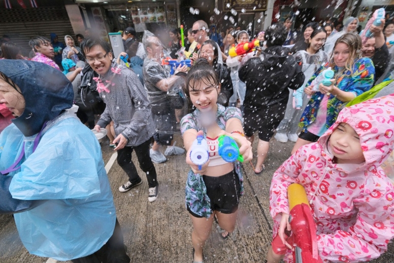 九龙城泼水节2024|泼水泰缤纷嘉年华4月举行! 九龙城泼水节2024|泼水泰缤纷嘉年华4月举行!