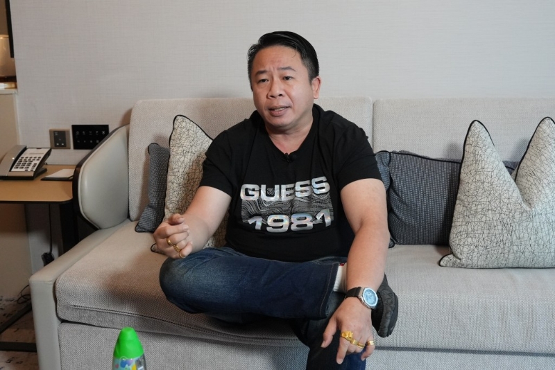 谭伟雄大曝胞兄多年来偷偷食肉。 谭伟雄大曝胞兄多年来偷偷食肉。