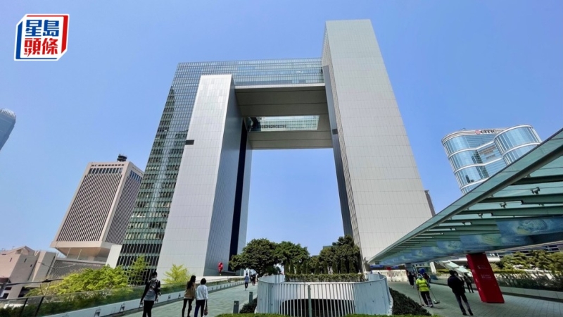 《彭博》称香港立法后将禁FB、Youtube 港府强烈谴责:假新闻图误导国际社会及市民 《彭博》称香港立法后将禁FB、Youtube 港府强烈谴责:假新闻图误导国际社会及市民