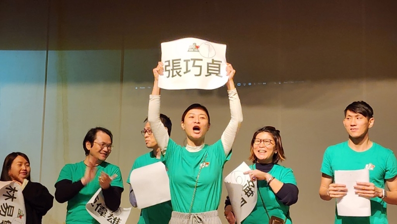 张巧贞 张巧贞