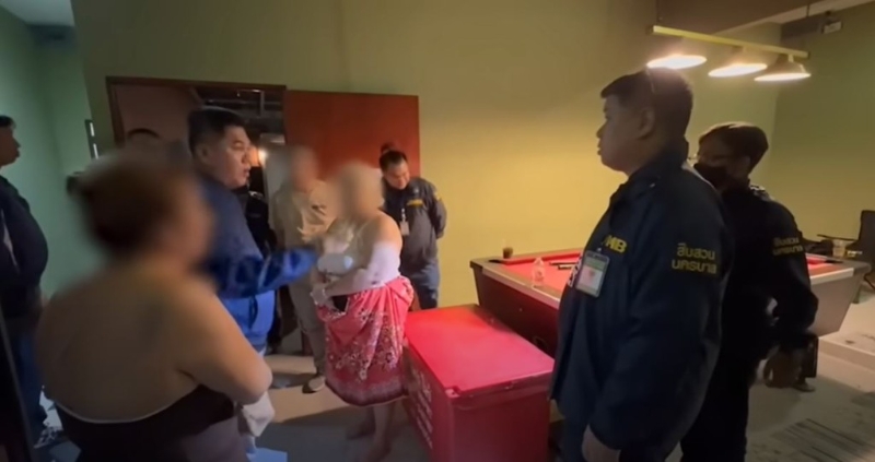 警方破获的重磅女性爱派对 警方破获的重磅女性爱派对