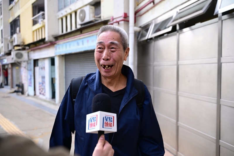 华安楼住户钟先生 华安楼住户钟先生