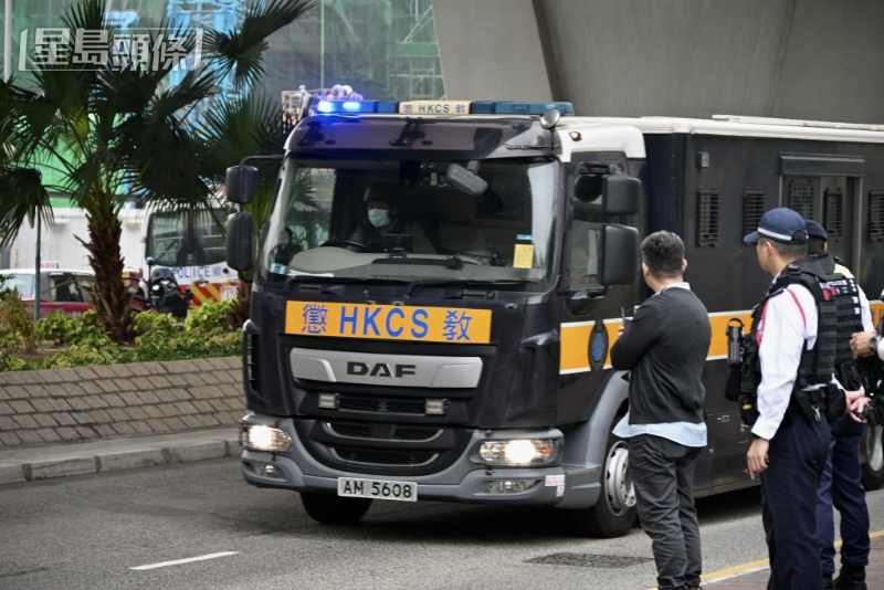 囚车