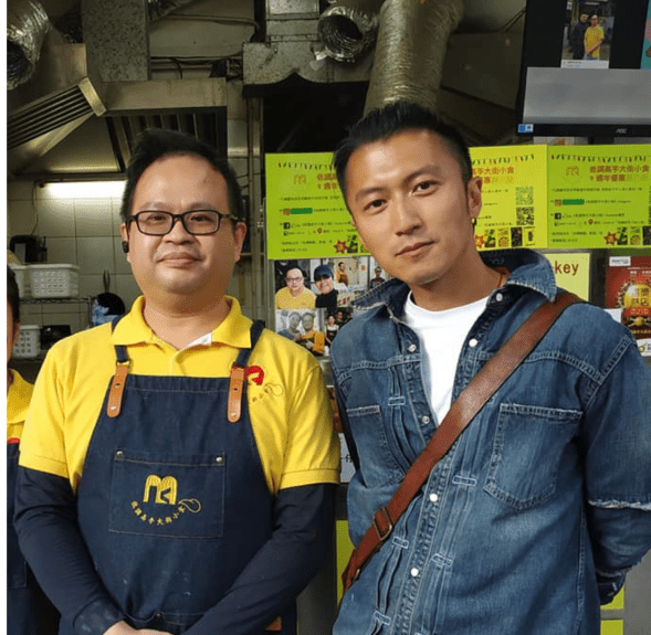 谢霆锋曾于电视节目《12道锋味》中力推低调高手 谢霆锋曾于电视节目《12道锋味》中力推低调高手