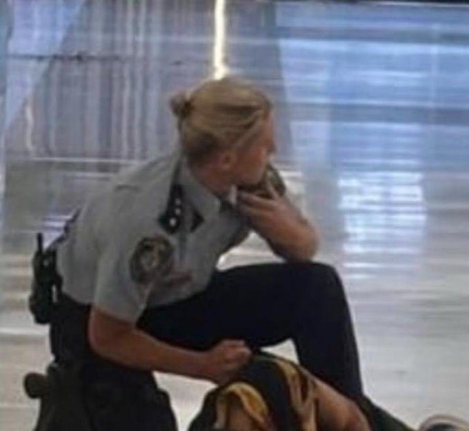 女警 女警