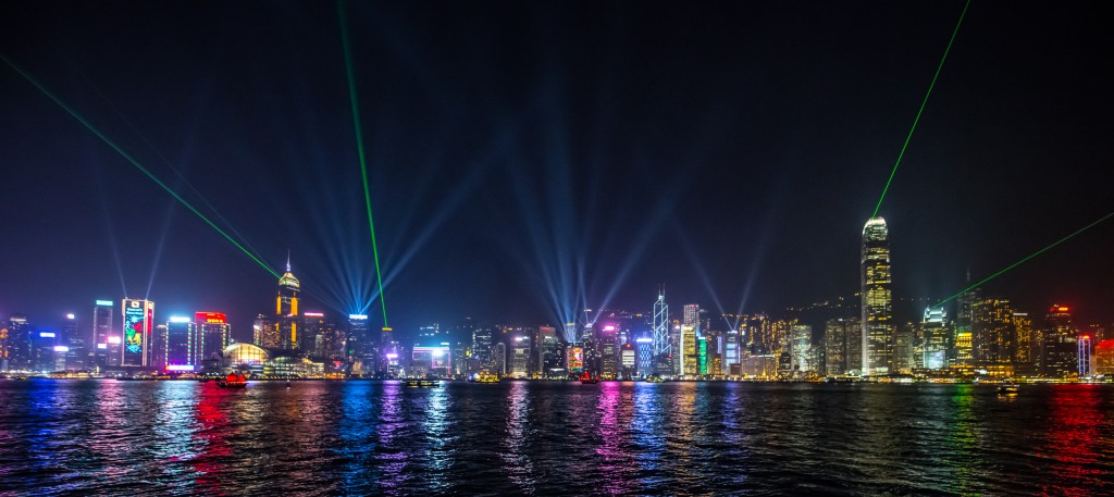 烟火表演将配合幻彩咏香港进行 烟火表演将配合幻彩咏香港进行